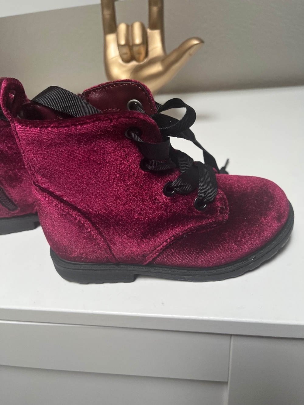 Cat & Jack Girls Size 8 Burgundy Velvet Combat Boots Black Ribbon Laces